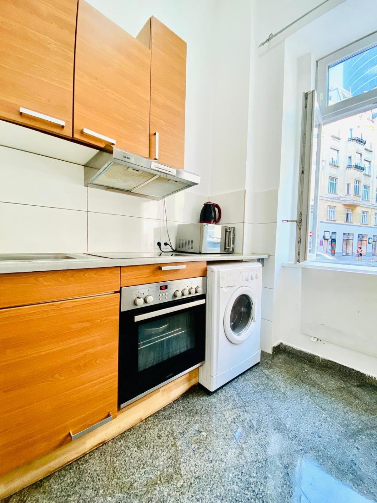 Astonishing 1 Bedroom Apt. Near Danube River فيينا المظهر الخارجي الصورة